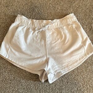 Lululemon inner glow shorts